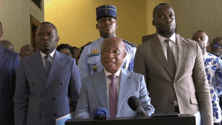 00053.MTS.00_02_36_14.Still001