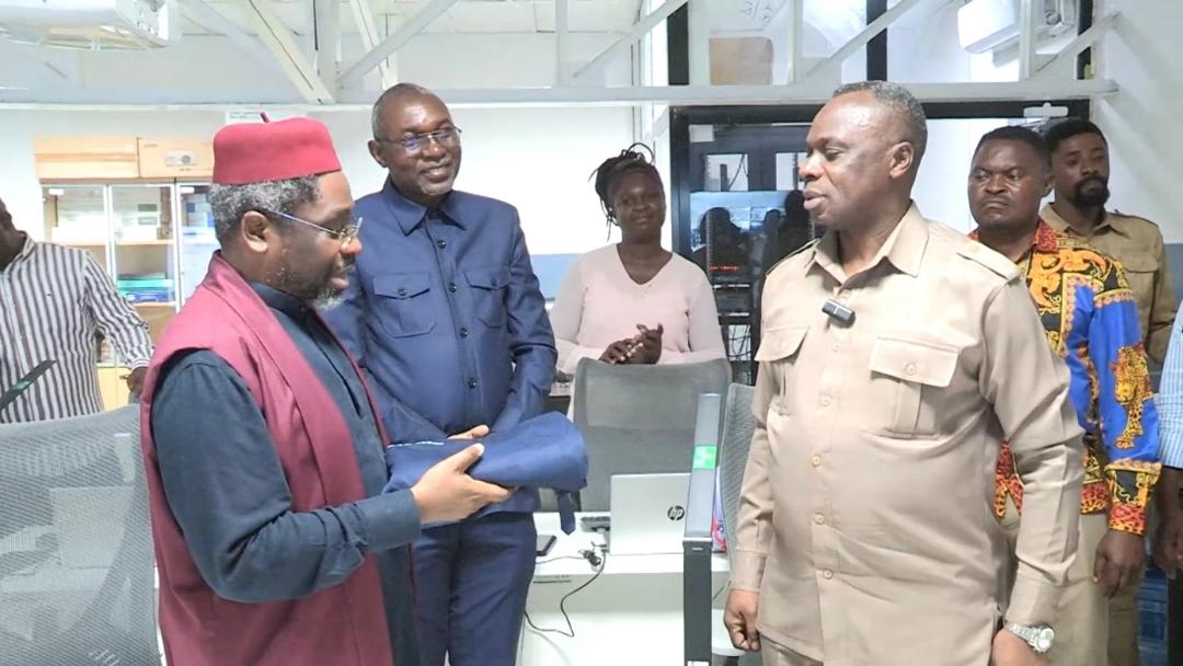 WhatsApp Image 2025-11-13 at 18.44.09