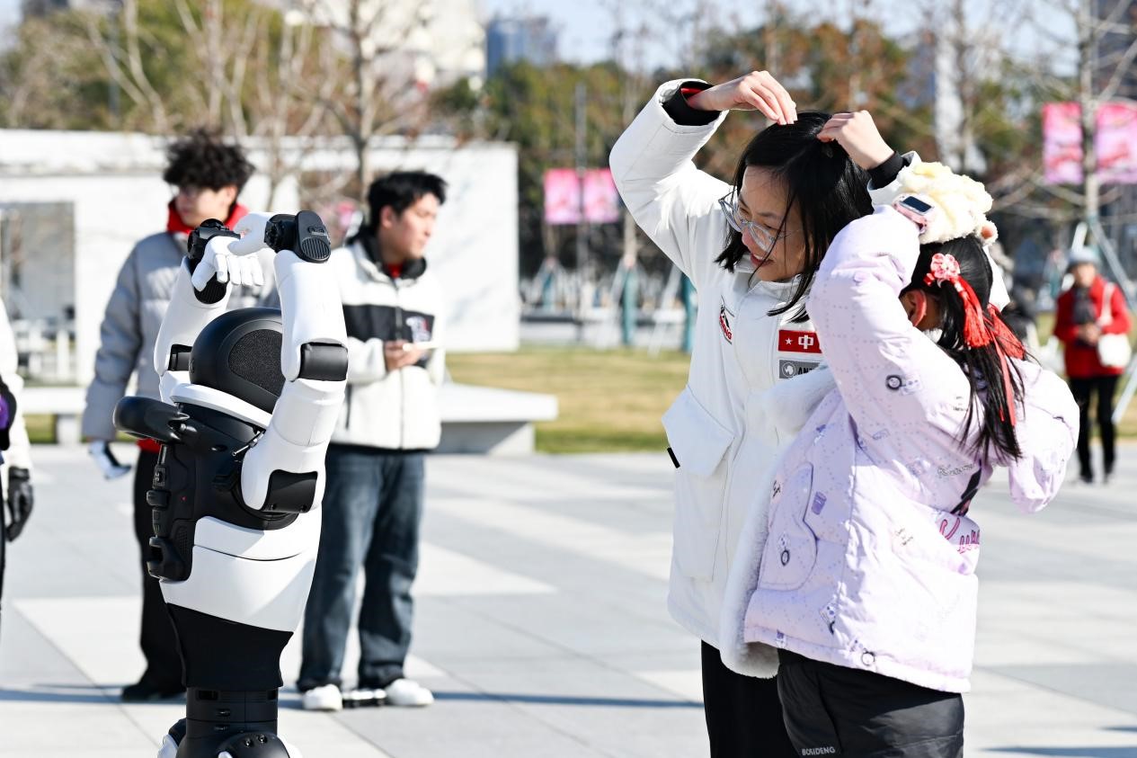 Quotidien du peuple court séjour et robots