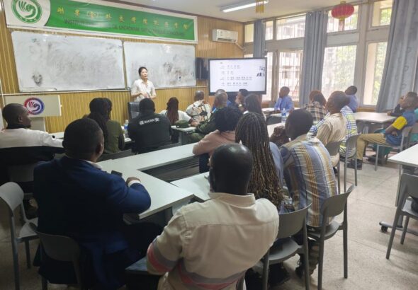 Image professeur et apprenants IC